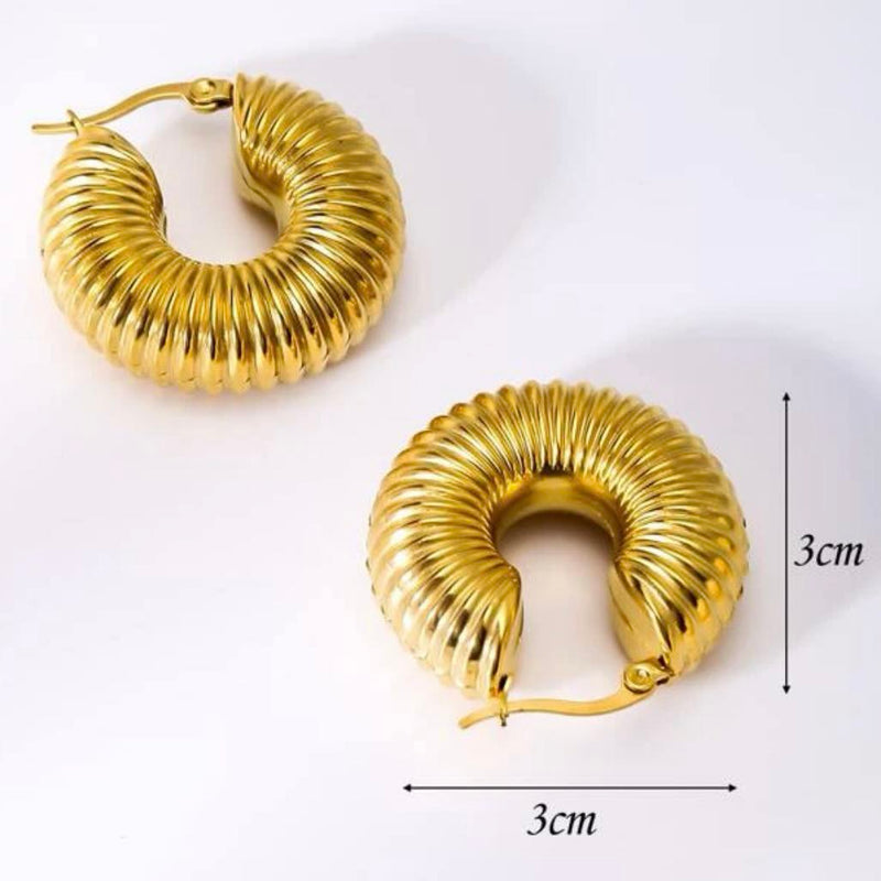 DAZZLE Vintage Shell Gold Round Hoop Earrings
