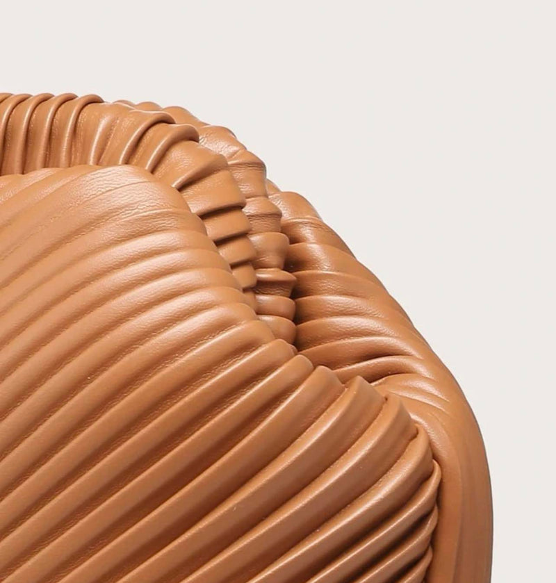 BOLSO Pleated Dumpling Clutch Handbag